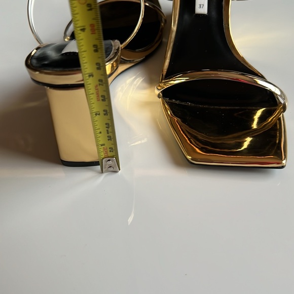Zara Glamorous Metallic Gold wedge Heeled Mule Sandals, new - Picture 5 of 8